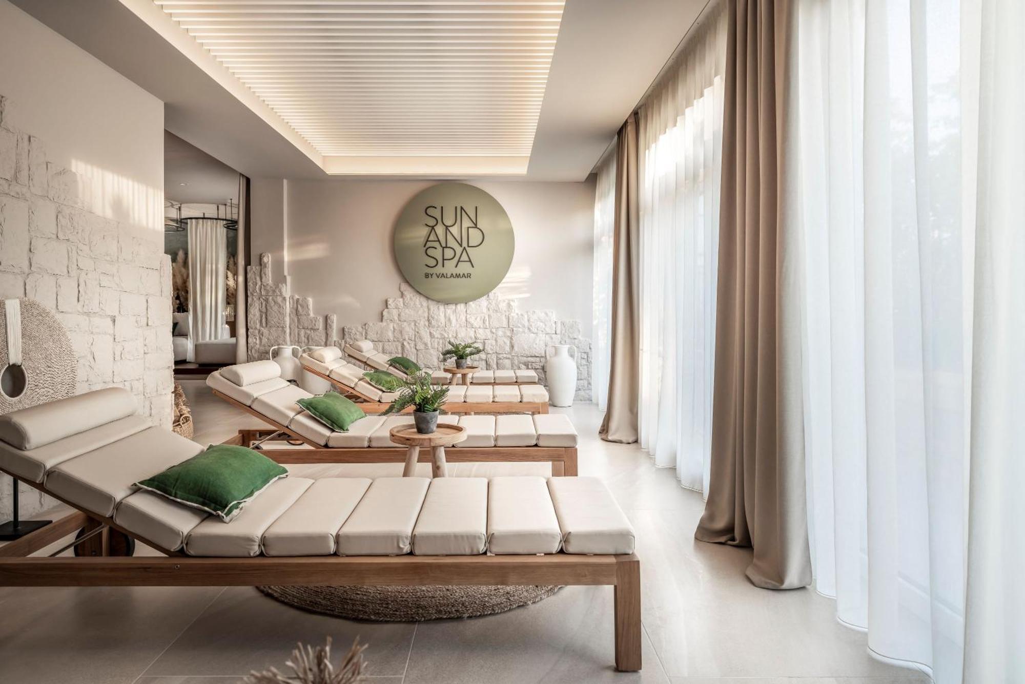 Valamar Padova Hotel Banjol Eksteriør billede